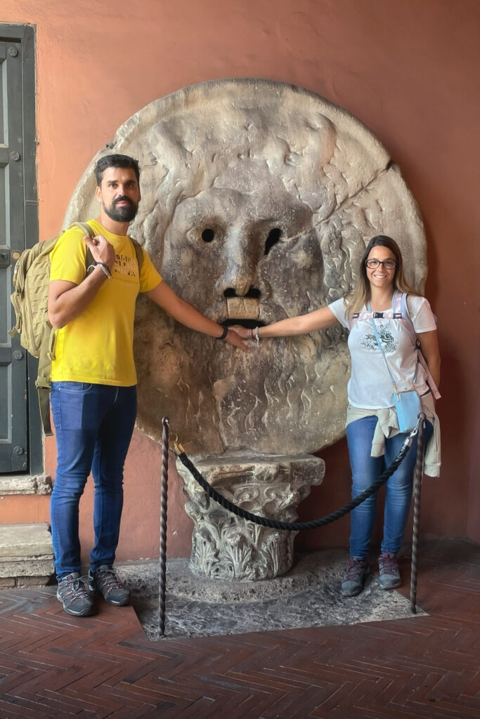 Carla e Tiago na Boca della Veritá