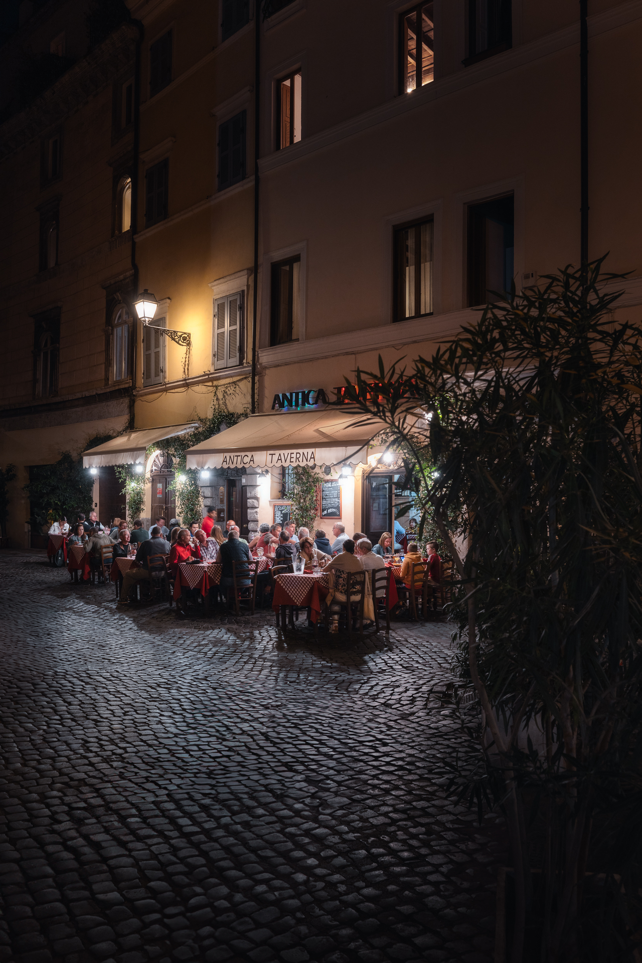 Rua de Roma à noite