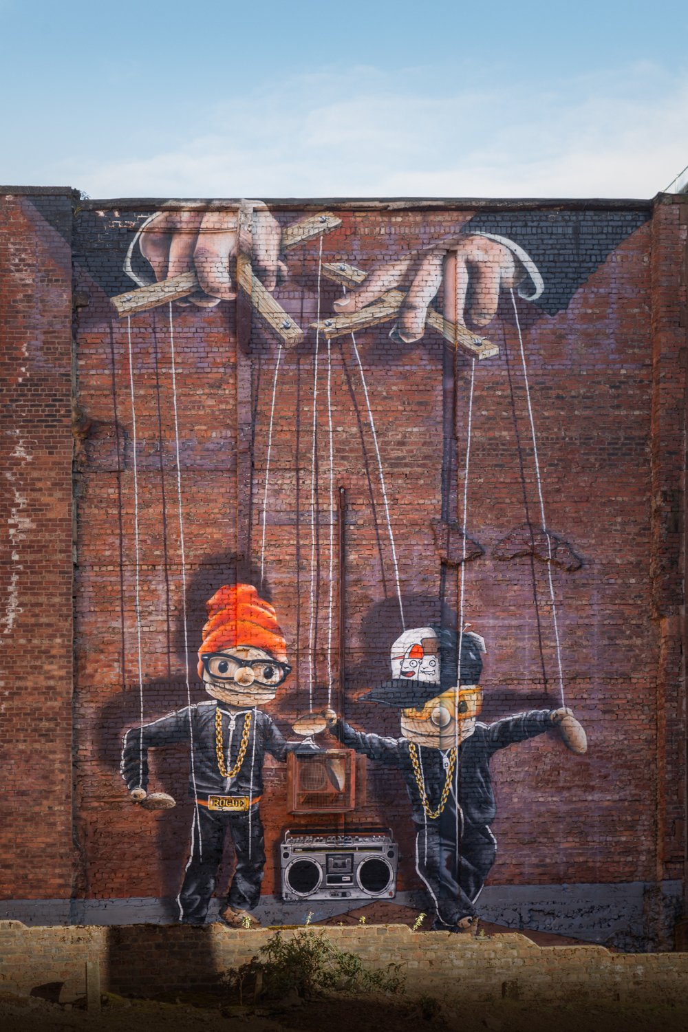 Parede com grafiti em Glasgow