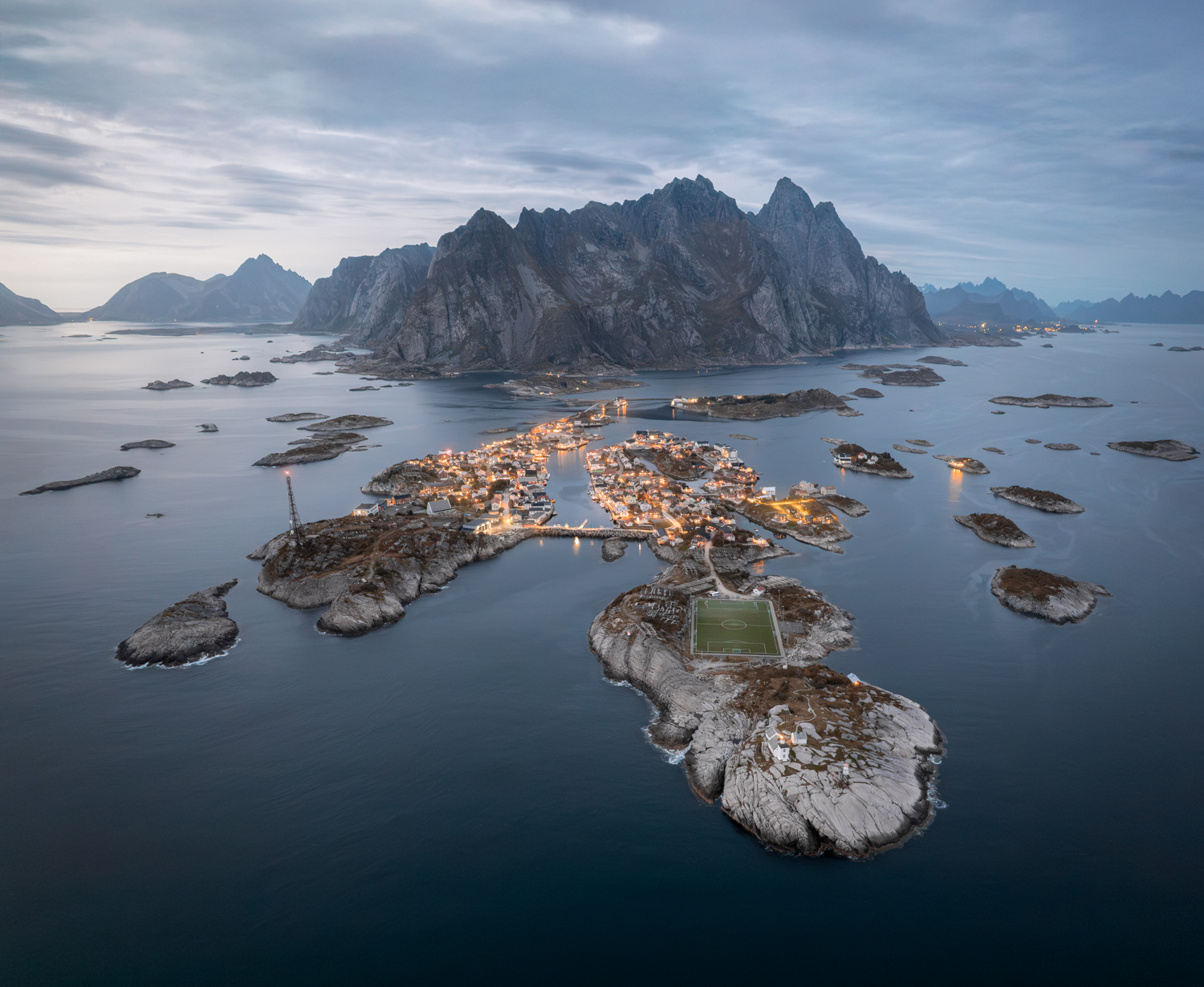 Henningsvær