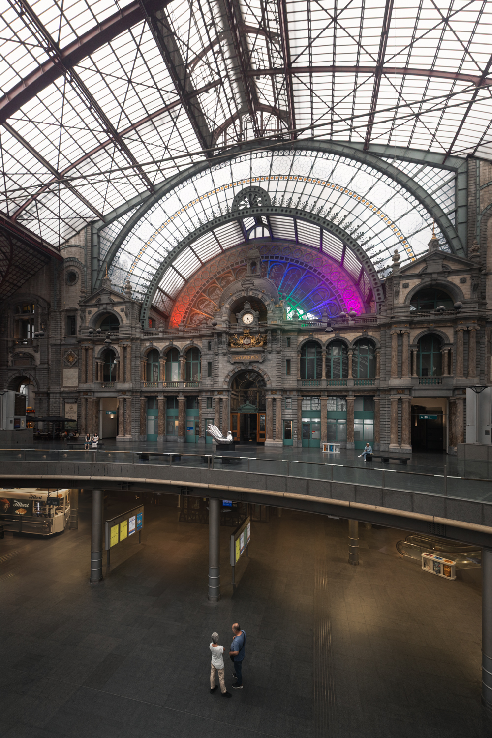 Interior da estação