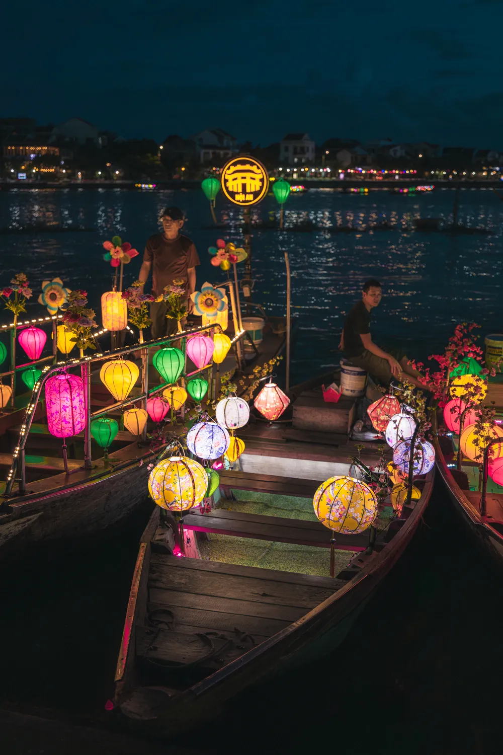 Barcos à noite
